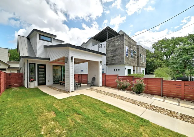 Photo 3 of Single family home for sale at 1704 E 13th Street #B, Austin, TX 78702 | MLS# 4175332 | Listing updated on 2026-08-29