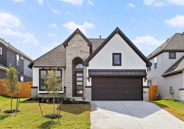 Photo 1 of Single family home for sale at 109 Little Tenina Trl, Cedar Creek, TX 78612 | MLS# 9372985 | Listing updated on 2026-09-28