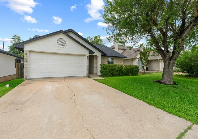 Photo 3 of Single family home for sale at 1809 Taron Cv, Round Rock, TX 78681 | MLS# 8836392 | Listing updated on 2026-07-15