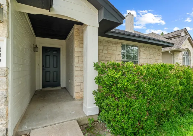 Photo 3 of Single family home for sale at 1809 Taron Cv, Round Rock, TX 78681 | MLS# 8836392 | Listing updated on 2026-07-15