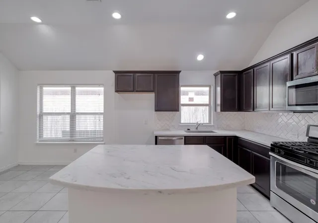 Photo 4 of Single family home for sale at 20000 Rhiannon Ln, Pflugerville, TX 78660 | MLS# 3567022 | Listing updated on 2026-09-25