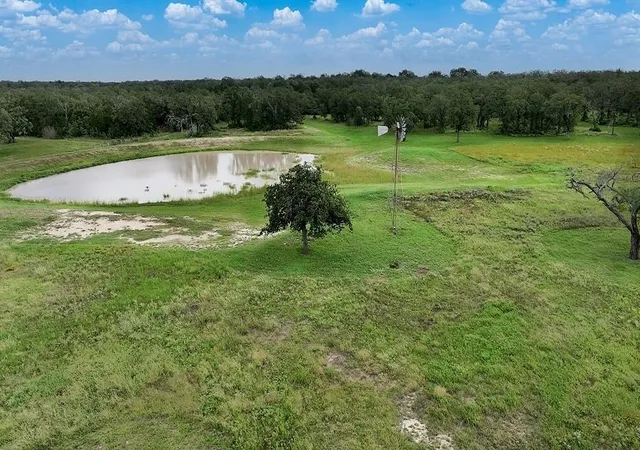 5th image of 2625 Burke Rd, Flatonia, TX 78941 | MLS# 4945118