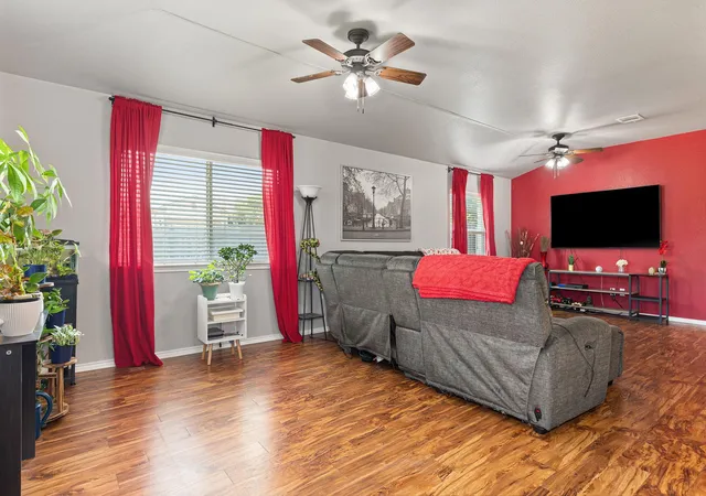 Photo 3 of Single family home for sale at 327 Comal Run, Hutto, TX 78634 | MLS# 4223535 | Listing updated on 2026-08-31