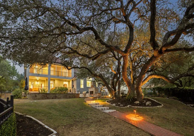 Photo 1 of Single family home for sale at 11400 Woodland Hills Trl, Austin, TX 78732 | MLS# 3956739 | Listing updated on 2026-10-08