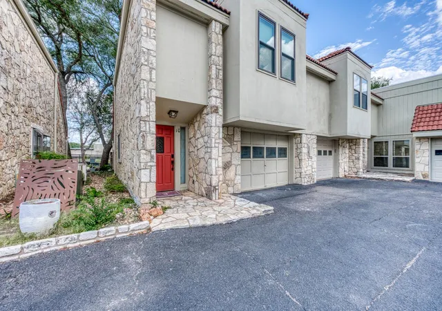 Homes for sale in Horseshoe Bay, TX | 200 Free Rein, Horseshoe Bay, TX 78657