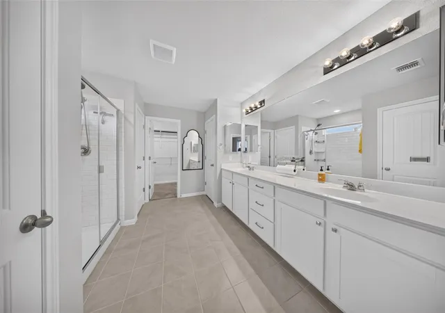 Photo 4 of Single family home for sale at 411 Palo Brea Loop, Hutto, TX 78634 | MLS# 8572845 | Listing updated on 2026-10-24
