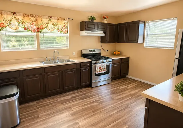 4th image of 328 W Pietzsch St, Bartlett, TX 76511 | MLS# 1097738