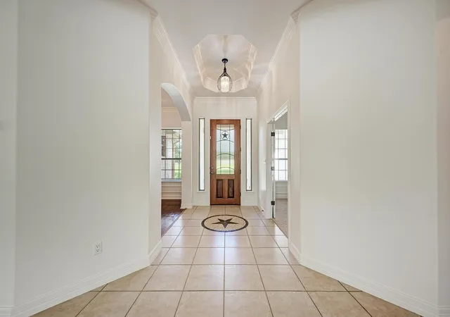 Photo 4 of Single family home for sale at 1238 Little Bear Rd, Buda, TX 78610 | MLS# 3269911 | Listing updated on 2026-08-28