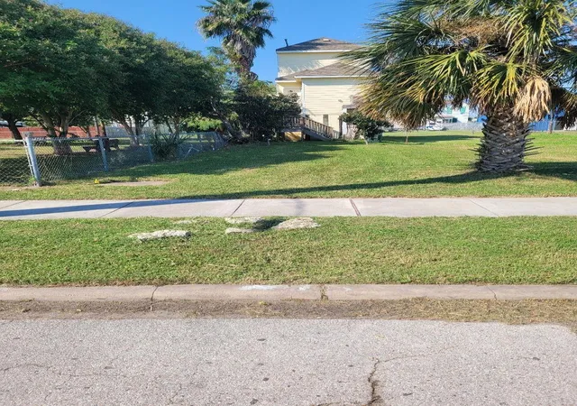 Photo 3 of Land for sale at 2714 Church St, Galveston, TX 77550 | MLS# 1202639 | Listing updated on 2026-06-12