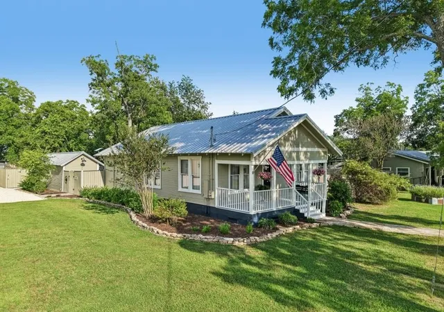 3rd image of 117 N Main St, Paige, TX 78659 | MLS# 7085925