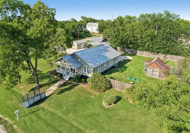 5th image of 117 N Main St, Paige, TX 78659 | MLS# 7085925