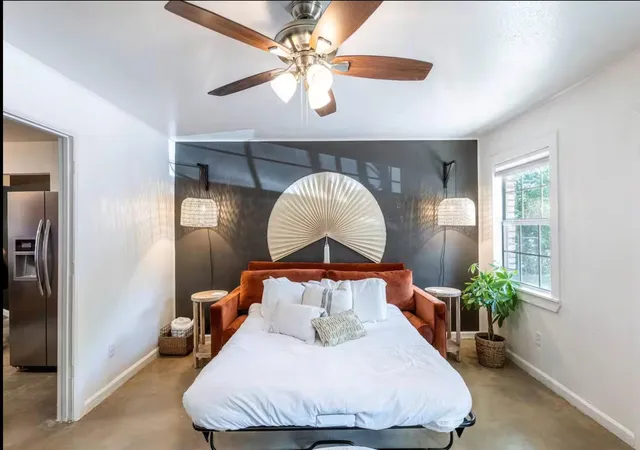Photo 3 of Single family home for sale at 1303 Haynes St, San Marcos, TX 78666 | MLS# 6352827 | Listing updated on 2026-08-13