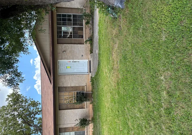 1st image of 2006 Farnswood Dr, Round Rock, TX 78664 | MLS# 4166666
