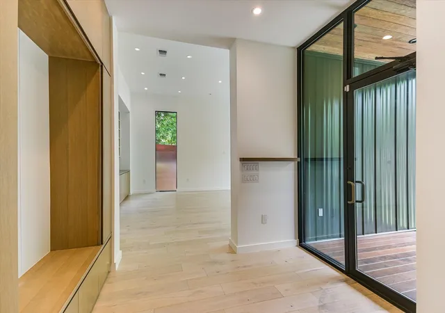 Photo 2 of Single family home for sale at 4515 And 4517 Ave D, Austin, TX 78751 | MLS# 2285413 | Listing updated on 2026-08-23