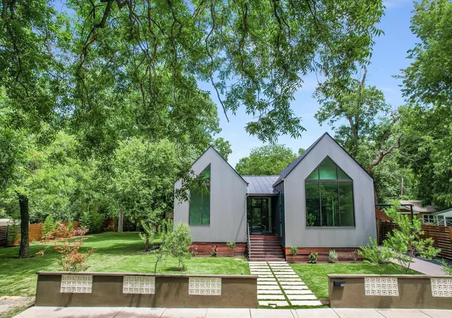 Photo 40 of Single family home for sale at 4515 And 4517 Ave D, Austin, TX 78751 | MLS# 2285413 | Listing updated on 2026-08-23