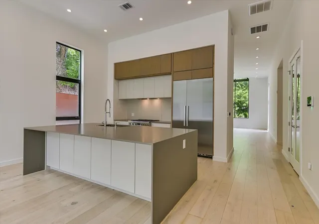 Photo 4 of Single family home for sale at 4515 And 4517 Ave D, Austin, TX 78751 | MLS# 2285413 | Listing updated on 2026-08-23