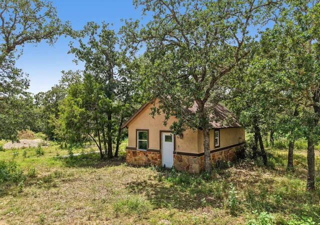 28th image of 499 Bridgestone Ct, Lockhart, TX 78644 | MLS# 1143210