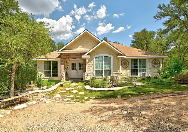 Photo 1 of Single family home for sale at 7709 Timber Hills Dr, Del Valle, TX 78617 | MLS# 4329056 | Listing updated on 2026-07-09