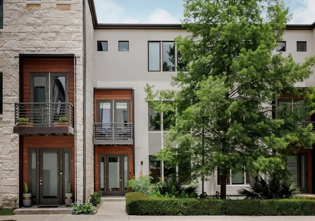 3rd image of 3100 Menchaca Rd #11, Austin, TX 78704 | MLS# 2204080
