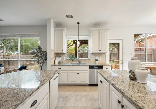 Photo 3 of Single family home for sale at 12536 Cyn Glen Dr, Austin, TX 78732 | MLS# 5143776 | Listing updated on 2026-09-11