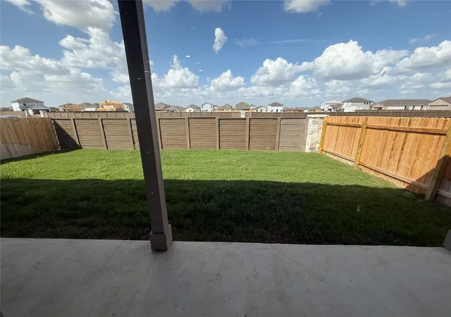 Photo 4 of Single family home for sale at 316 Rockies Rd, Hutto, TX 78634 | MLS# 3878497 | Listing updated on 2026-09-22