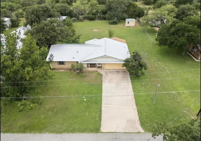 Homes for sale in Kingsland, TX | 301 Reven Acres Dr, Kingsland, TX 78639 | MLS# 1117391