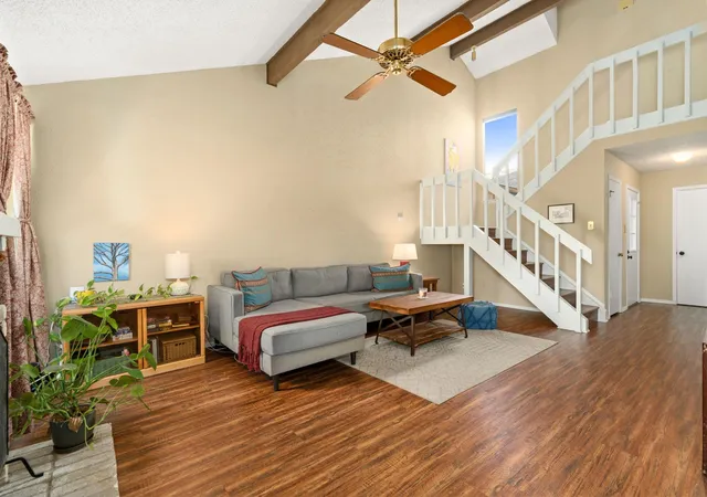 Listing Photo 4 - Condo for sale in building located at 1026 Verbena Dr, Austin, TX 78750