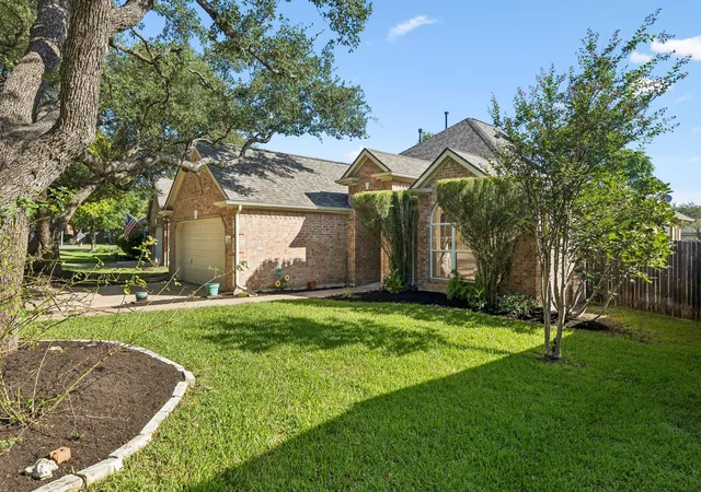 Photo 2 of Sale Pending at 8414 Ironweed Run, Round Rock, TX 78681 | MLS# 7440483 | Listing updated on 2026-08-30