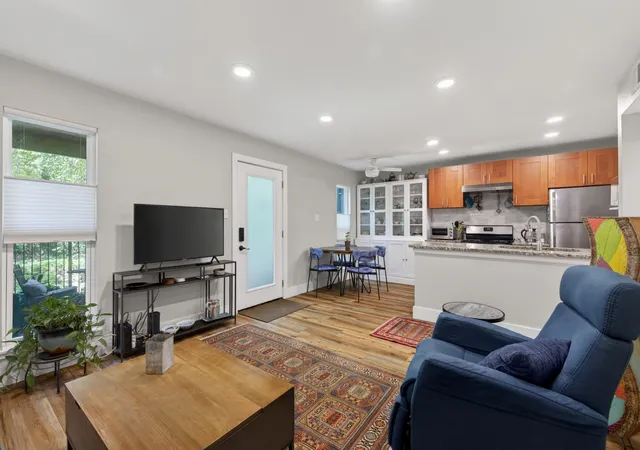 4th image of 5820 Berkman Dr #120, Austin, TX 78723 | MLS# 7029254