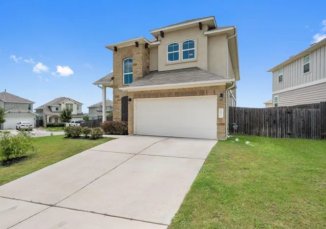 4th image of 10832 Jameson Dr, Austin, TX 78747 | MLS# 1378172