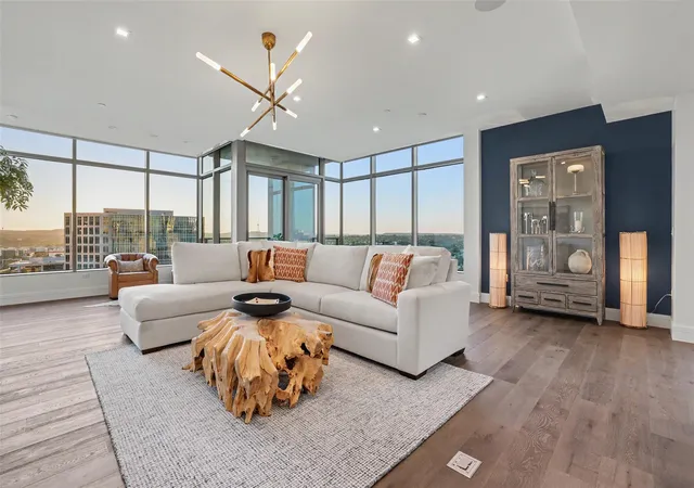 1st image of 501 West Ave #1604, Austin, TX 78701 | MLS# 3001248