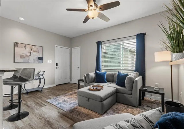Listing Photo 3 - Condo for sale in building located at 506 W San Antonio St, San Marcos, TX 78666 - Unit #205