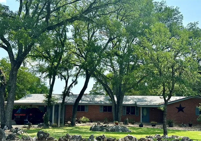 Photo 1 of Single family home for sale at 6201 Oakclaire Dr, Austin, TX 78735 | MLS# 6177652 | Listing updated on 2026-08-19