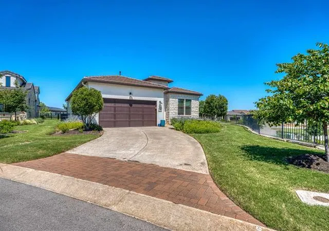 2nd image of 110 Delfino Pl, Horseshoe Bay, TX 78657 | MLS# 8486098