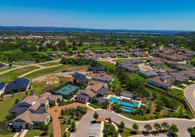 36th image of 110 Delfino Pl, Horseshoe Bay, TX 78657 | MLS# 8486098