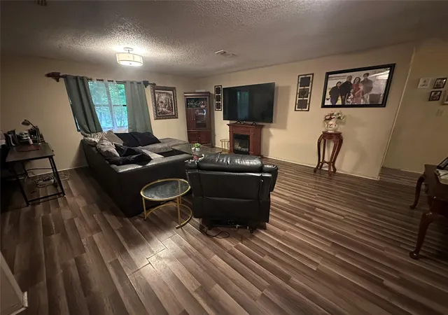 3rd image of 1205 W 10Th St, Cameron, TX 76520 | MLS# 3520669