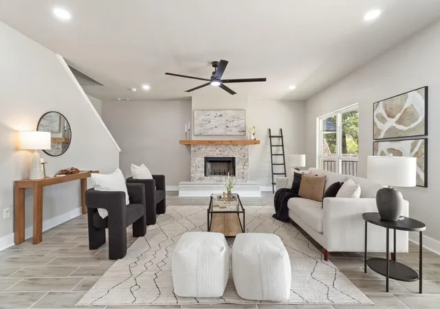 1st image of 10 Honeysuckle Ln, Wimberley, TX 78676 | MLS# 5306308