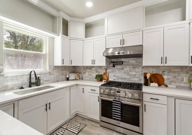 4th image of 10 Honeysuckle Ln, Wimberley, TX 78676 | MLS# 5306308