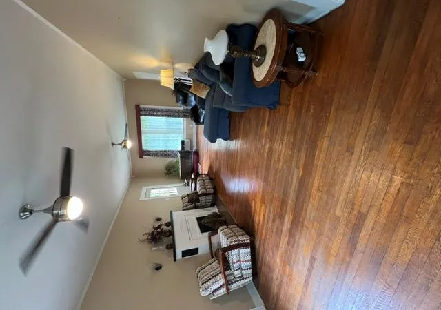 Photo 4 of Single family home for sale at 215 W 7th Street, Taylor, TX 76574 | MLS# 5573633 | Listing updated on 2026-08-22