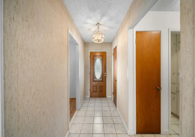 Homes for sale in Giddings, TX | 487 Edgewood Ave, Giddings, TX 78942 | MLS# 1920500