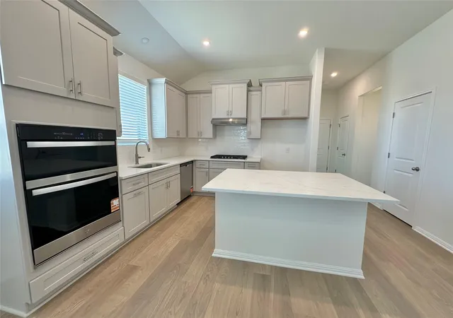 Photo 3 of Single family home for sale at 557 Porter Country Pkwy, Buda, TX 78610 | MLS# 4023319 | Listing updated on 2026-10-06