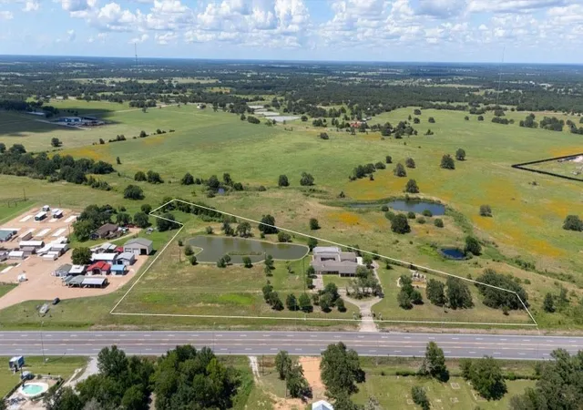 Homes for sale in Giddings, TX | 3345 E Austin St, Giddings, TX 78942 | MLS# 5657010