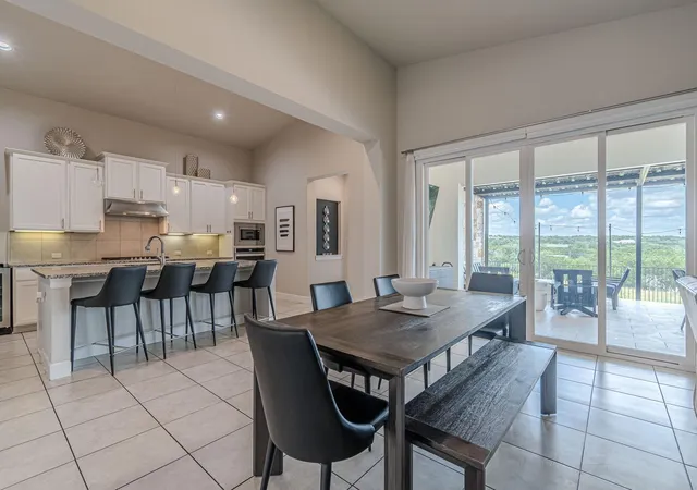 4th image of 228 Cruising Oak St, San Marcos, TX 78666 | MLS# 9672124