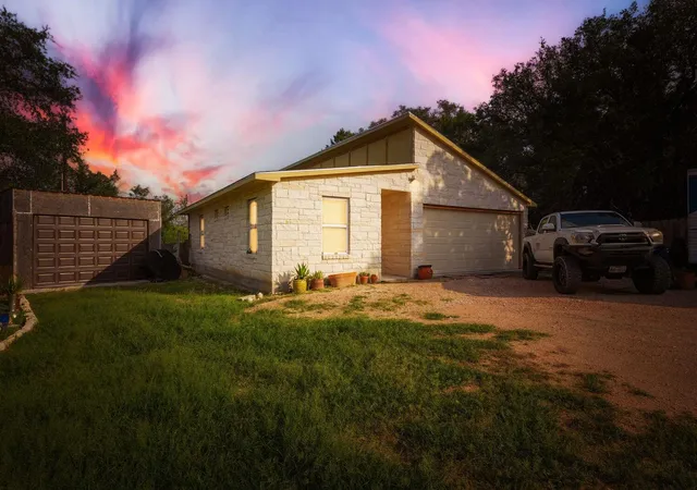 Homes for sale in Spicewood, TX | 2705 Cory Ln, Spicewood, TX 78669 | MLS# 8592927