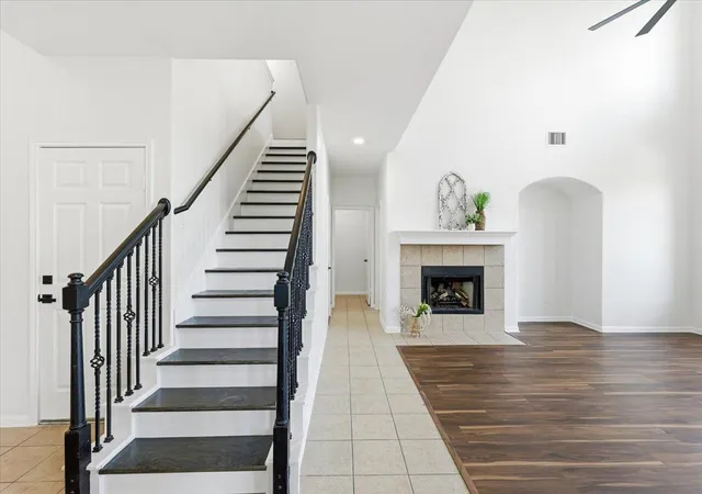Photo 4 of Single family home for sale at 3001 Centennial Olympic Park, Austin, TX 78732 | MLS# 5891845 | Listing updated on 2026-09-06