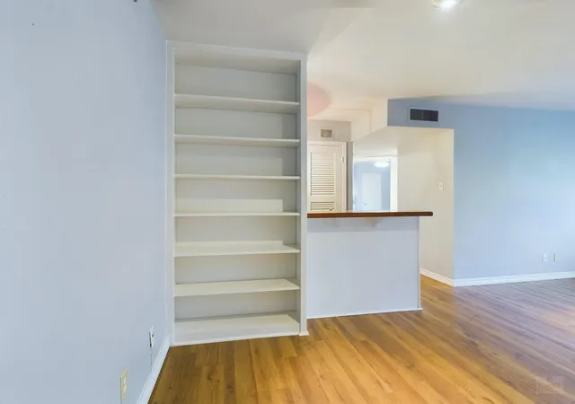 4th image of 4306Th Ave A Ave, Austin, TX 78751