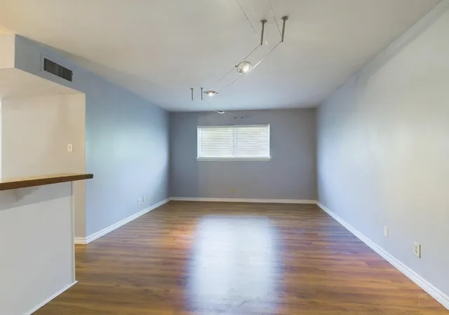 5th image of 4306Th Ave A Ave, Austin, TX 78751