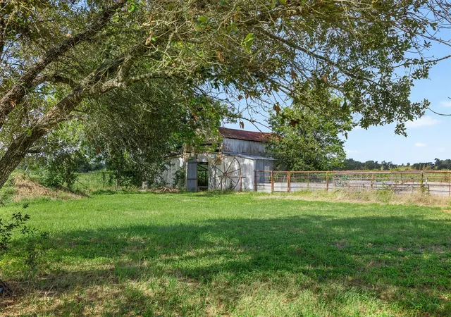 Homes for sale in Lexington, TX | 1015 Fm 112 Rd, Lexington, TX 78947 | MLS# 3402912