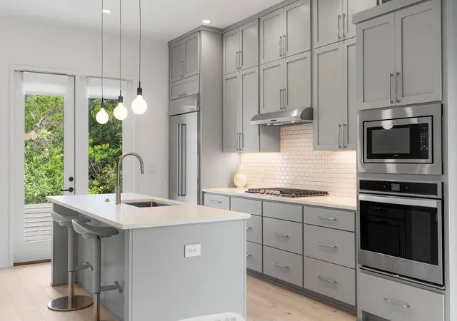 Photo 2 of Condo for sale at 2520 Sutherland St, Austin, TX 78746 | MLS# 3689771 | Listing updated on 2026-09-17