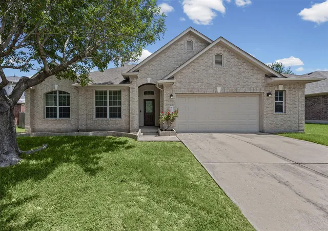 Photo 1 of Single family home for sale at 20013 Crane Crk Loop, Pflugerville, TX 78660 | MLS# 6757990 | Listing updated on 2026-09-13
